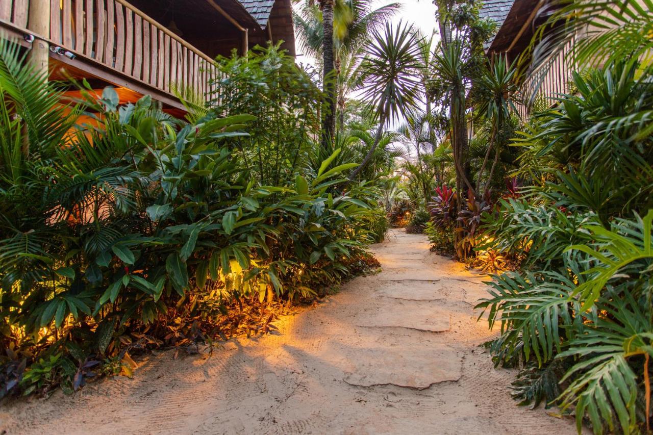 Cafe Jeri Hotel Jijoca de Jericoacoara Eksteriør bilde The path to the beach
